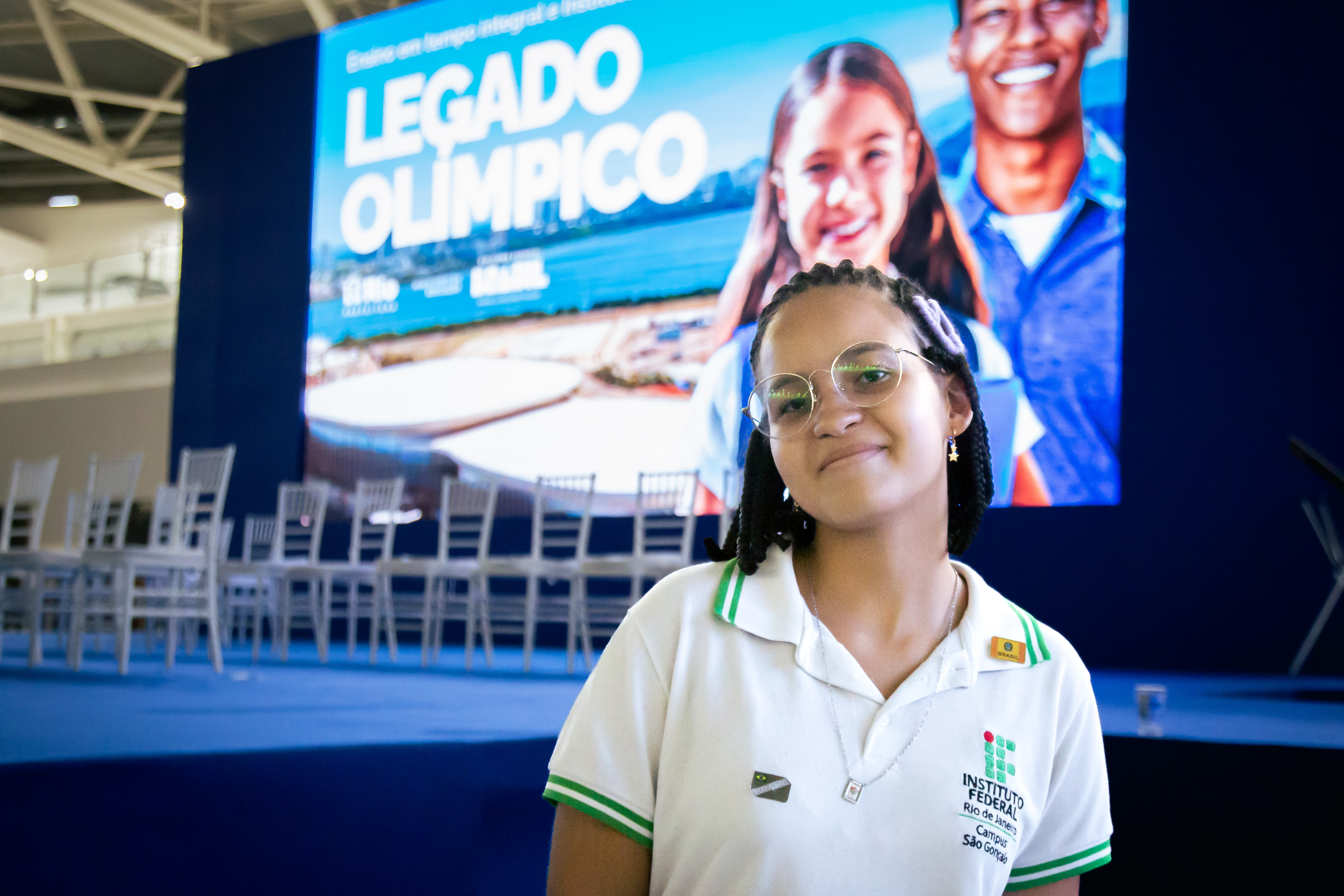 Aluna Esther Ramos do Campus São Gonçalo que esteve presente no evento de inauguração do novo campus e do ginásio educacional